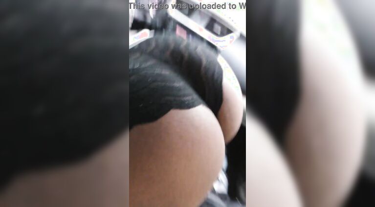 Good head before fuck from huge butt girl