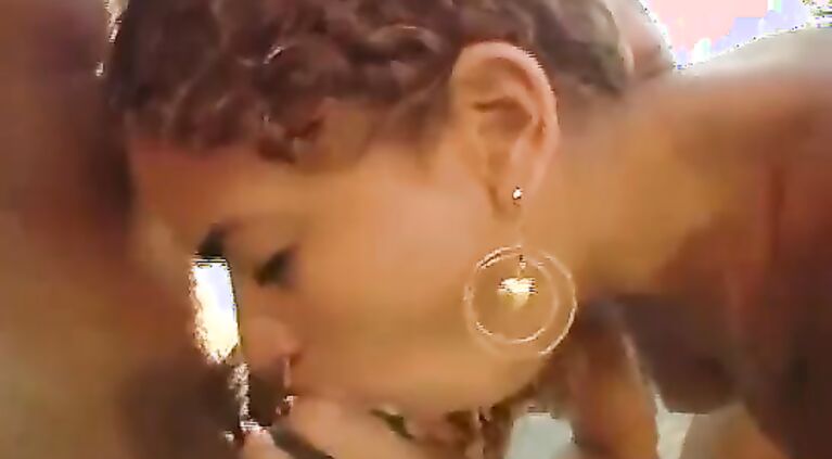 Two brazilian chick get ghetto cock
