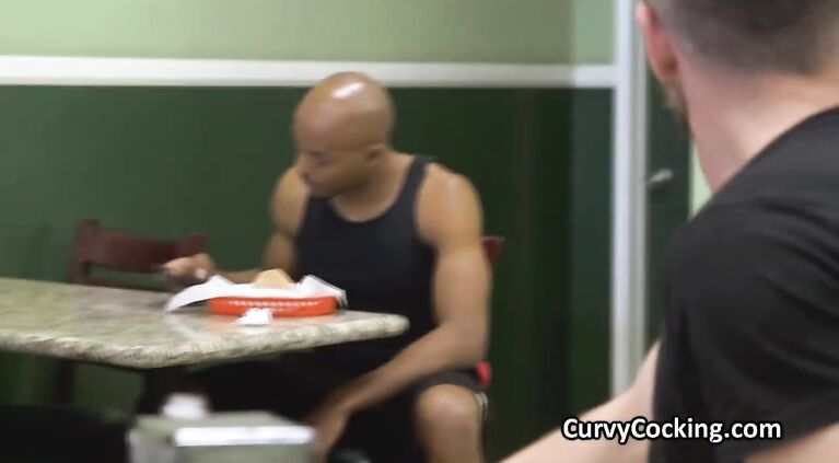 Drilling PAWG gorgeous in a public bathroom