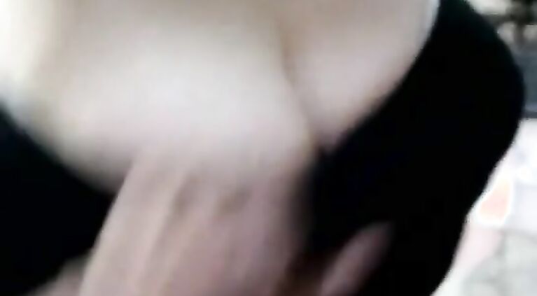 1764378 mom jiggly soft pawg 1