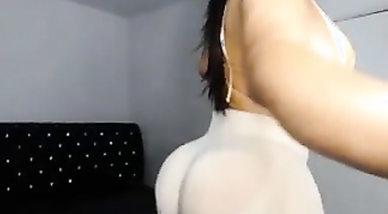 Phat Webcam Asses 70